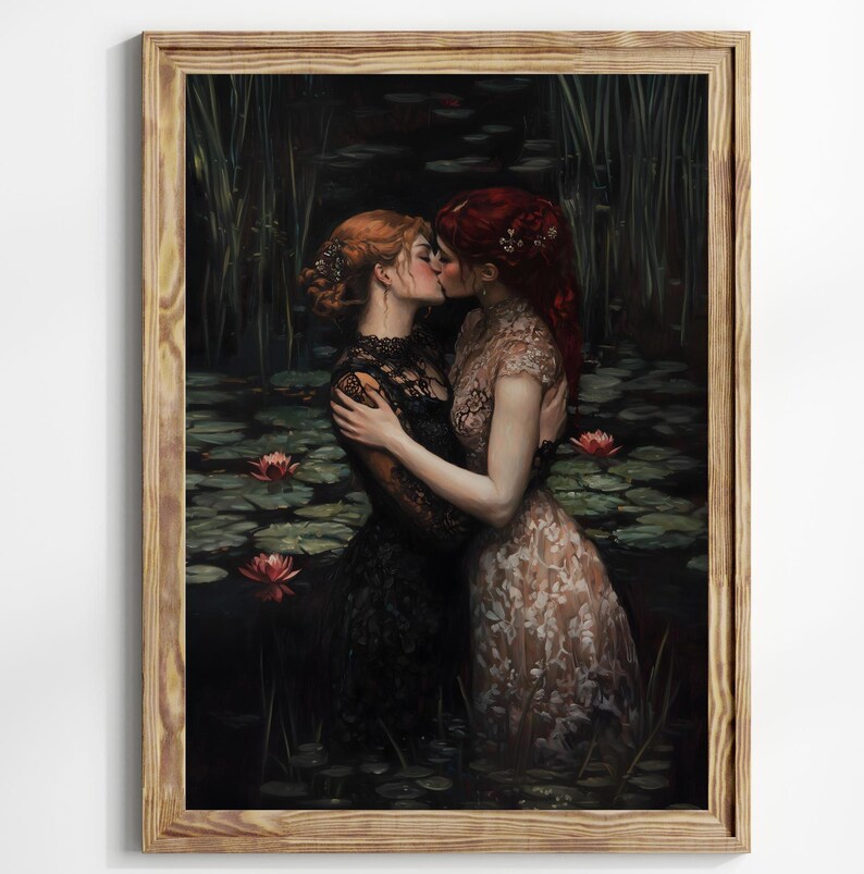 Gothic Lesbian Romance Wall Art – Dark Fairycore Kiss Print, Moody WLW Lovers Painting, Queer Love Aesthetic Decor Gift afbeelding 5