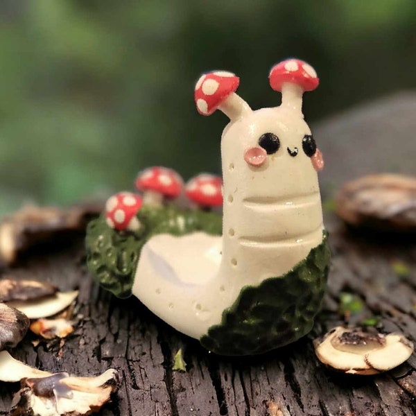 dice snails, dnd dice holder, cottagecore figurine, cottagecore decor, dungeons and dragons dice holders, dungeons and dragons gifts, kawaii