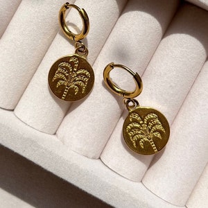 Palme 18k vergoldet Huggie Creolen