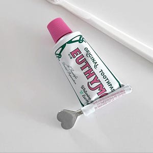 Hjärtformad tandkrämstubpressare, rostfritt ståltube med rullnyckel