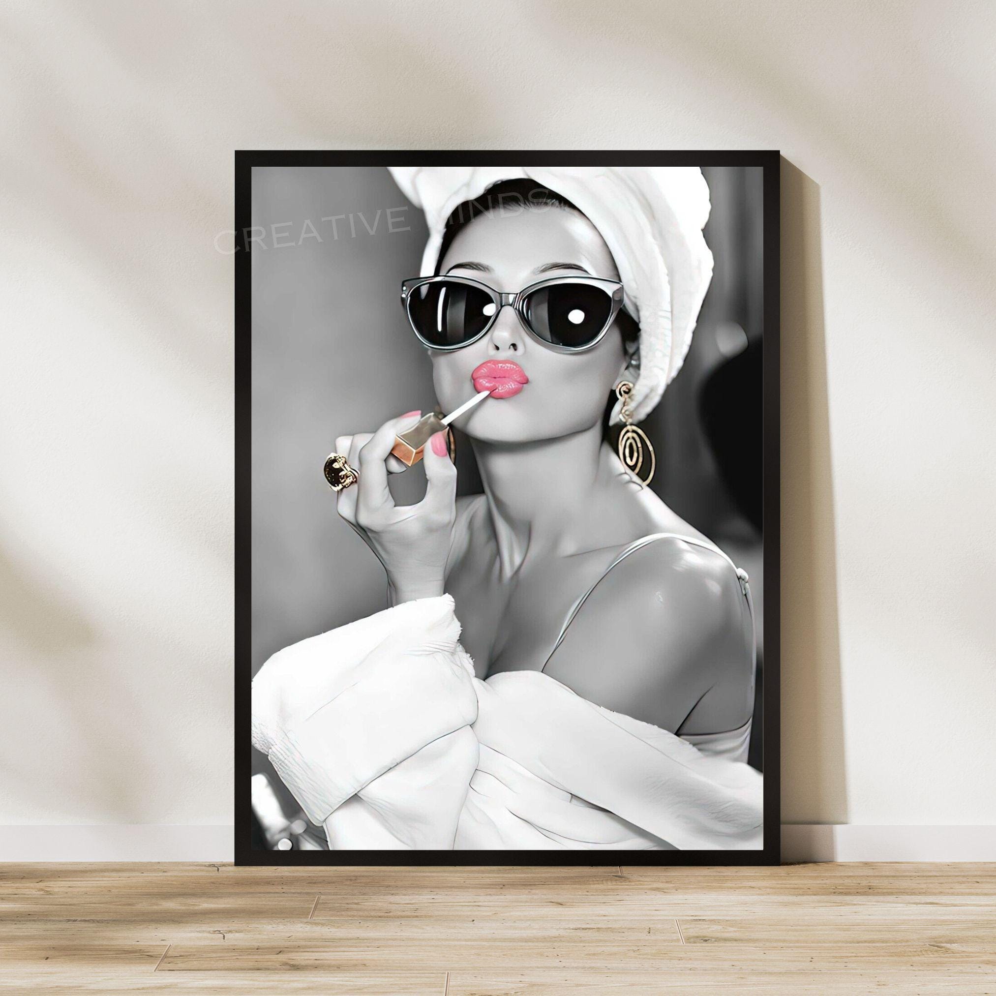 Luxury Glamorous Girl Set of 3 Canvas / Art Prints / Framed Wall Art, Home Decor, Make up GRWM Dorm Girls Art, Luxury Bathroom, Toilet
