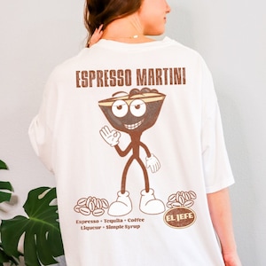 エスプレッソマティーニTシャツ - 面白いコーヒーカクテルシャツ、レトロな漫画グラフィック、ブランチ愛好家へのギフト、ユニセックスヴィンテージスタイルTシャツ