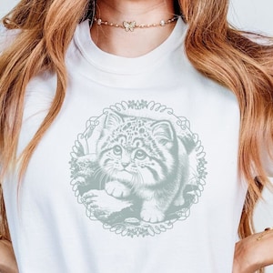 Pallas&#39;s Cat T-Shirt Retro Wild Kitten Tee for Cat Lovers Manul Nature Shirt Vintage Kitty Graphic Gift for Cat Mom