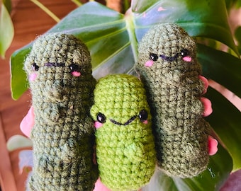 Crochet Pickle Catnip Toy | Amigurumi