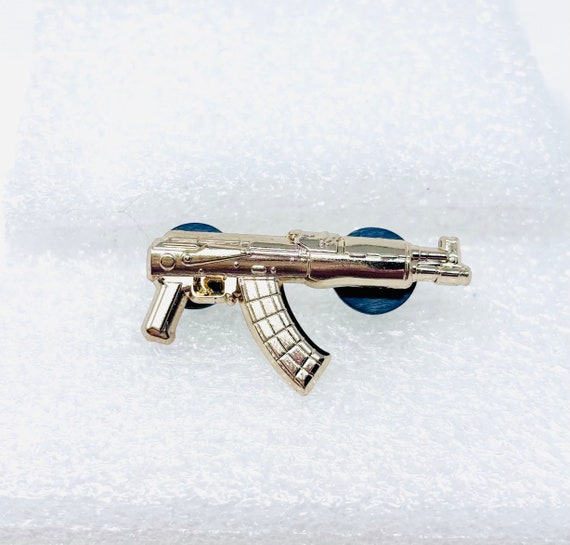 Gold Rifle GTA gun enamel pin - image 1