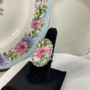 Cornflower Cuteness! Broken China Oval Ring