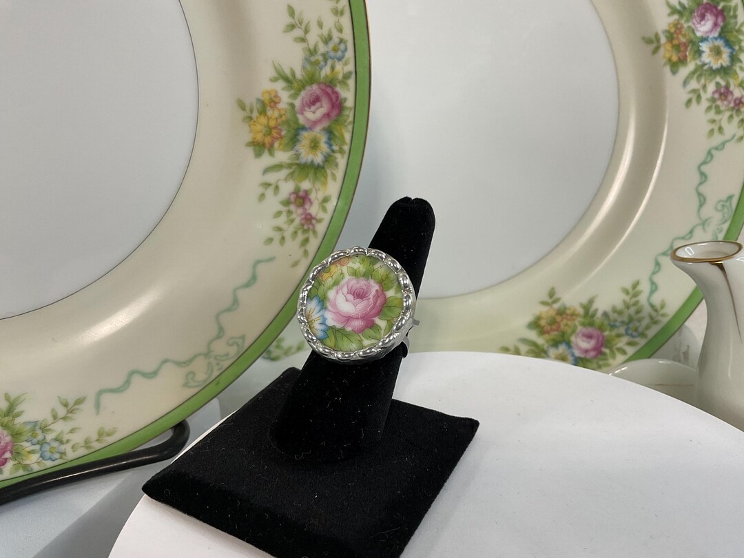 Green Floral! Broken China Ring - Etsy