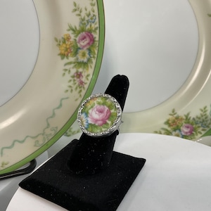 Green Floral! Broken China Ring