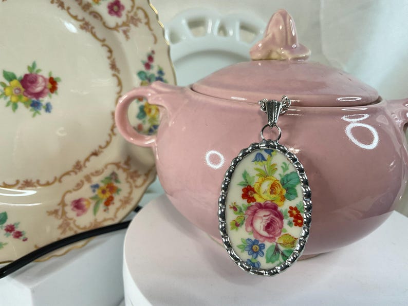 Vibrant Bouquet! Broken China Oval Necklace image 3