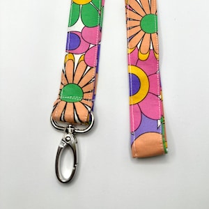 Retro Daisy Lanyard: 100% Cotton Fabric ID Card Holder