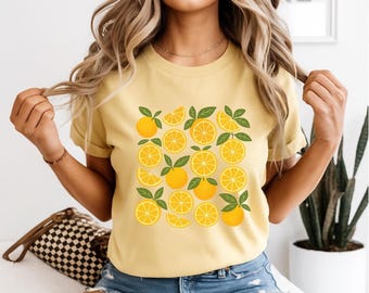 Orange Slice Pattern Shirt, Citrus Fruit Graphic Tee with Whole Oranges and Slices, Summer Farmers Market Foodie T-Shirt