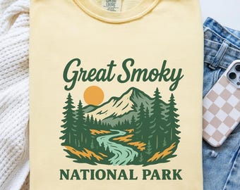 Great Smoky Mountains Shirt, National Park Hiking Tee, Retro Wilderness T-Shirt, Outdoor Adventure Gift, Nature Graphic Top