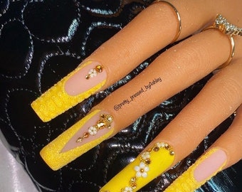 Yellow Glitter Croc with Daisies & Crystals Gel Press on nails|Yellow Nails |Bling nails| Spring Nails|3D Nails|Croc Nails|Glitter Nails