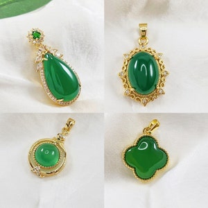 Variety Chalcedony Pendant, 925 Sterling Silver Pendant, Gemstone Pendant, Statement Pendant, Emerald Green Jewelry, Gift For Her