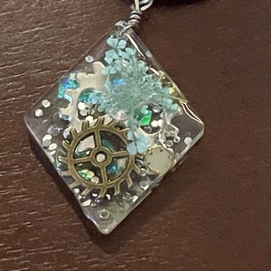 Gear head necklace
