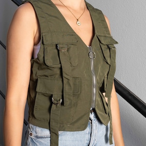 Side view of Cargo Pocket Vest.