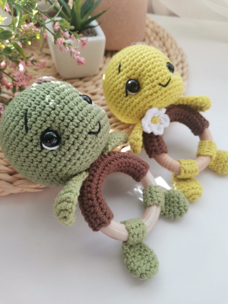 Crochet turtle rattle pattern | Make your own baby rattle | Easy crochet pattern | Crochet turtle | Amigurumi baby rattle pattern