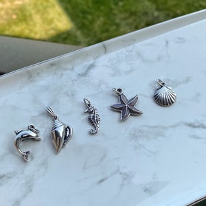 Women&#39;s Silver Sealife Charm Necklace Nautical Pendant Dolphin Necklace Shell Necklace Starfish Necklace Seahorse Necklace Saltwater Jewelry