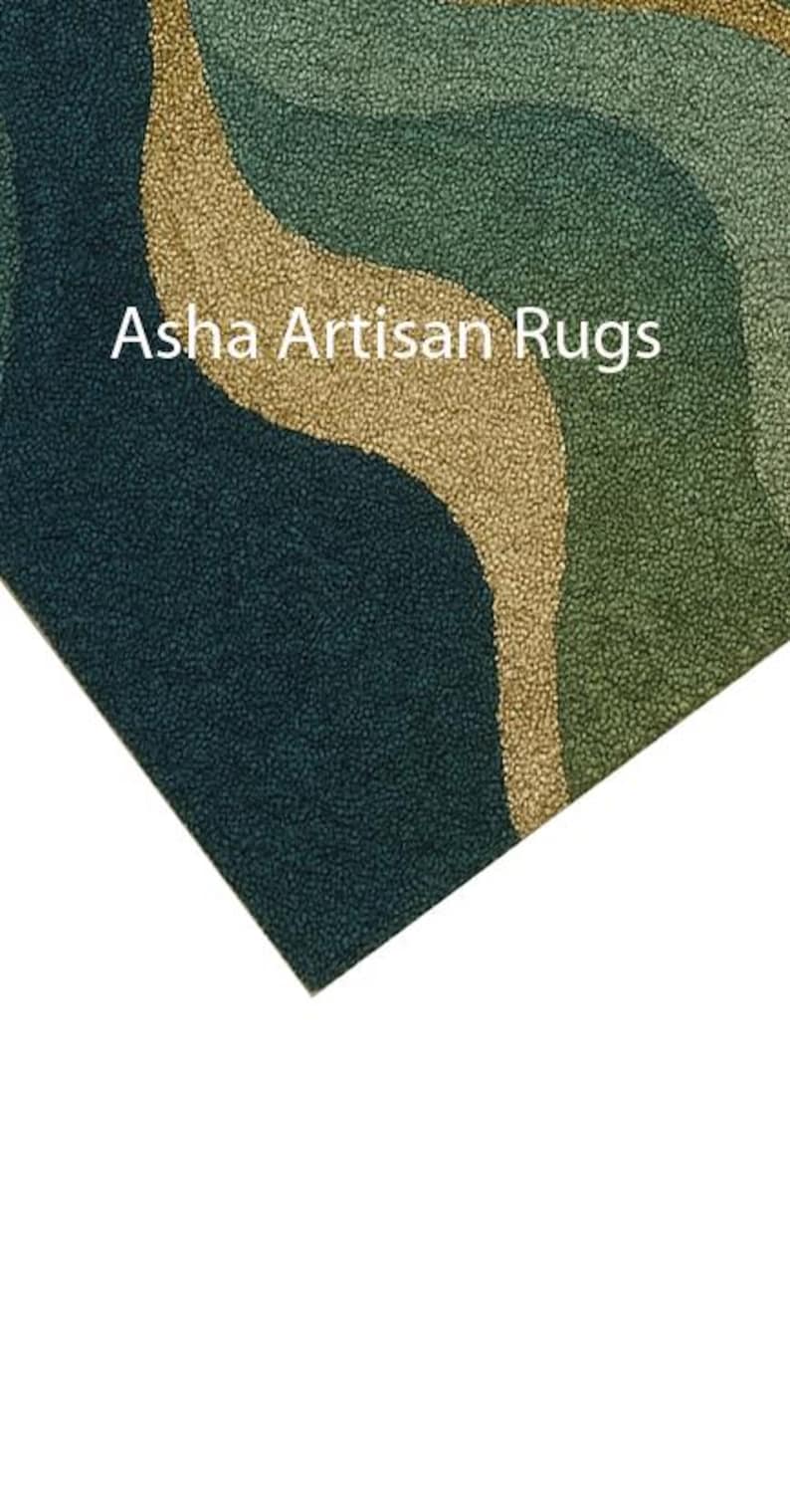 Modern Abstract Green Hand Tufted Rug, Luxury Wave Pattern Area Rug with Gold Accents, Contemporary Designer Carpet for Living Room image 4