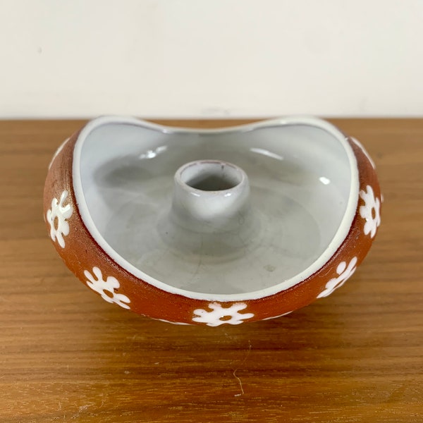 Zeuthen Denmark Candle holder, designed by Edith Nielsen. Daisy. Mid century Redware Vintage