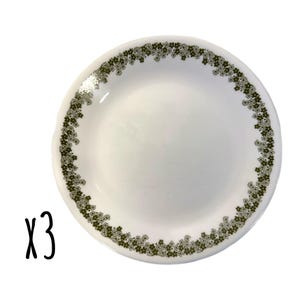 1970s Vintage Corelle Spring Blossom Green Crazy Daisy 8.5” Salad Plates