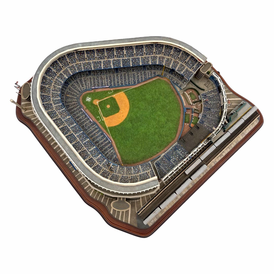 Vintage 2003 Danbury Mint New York Yankees Stadium Deluxe Light-up