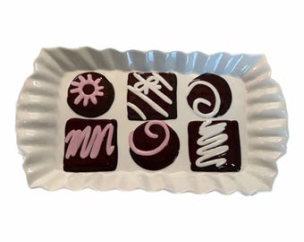 Vintage 2007 Boston Warehouse Frosted Cupcake Themed Ceramic Rectangle Serving Tray