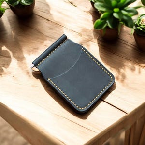 Cartera de cuero personalizada – Cartera de hombre hecha a mano con clip para billetes y 4 ranuras para tarjetas – Cartera fina de cuero personalizada para regalo