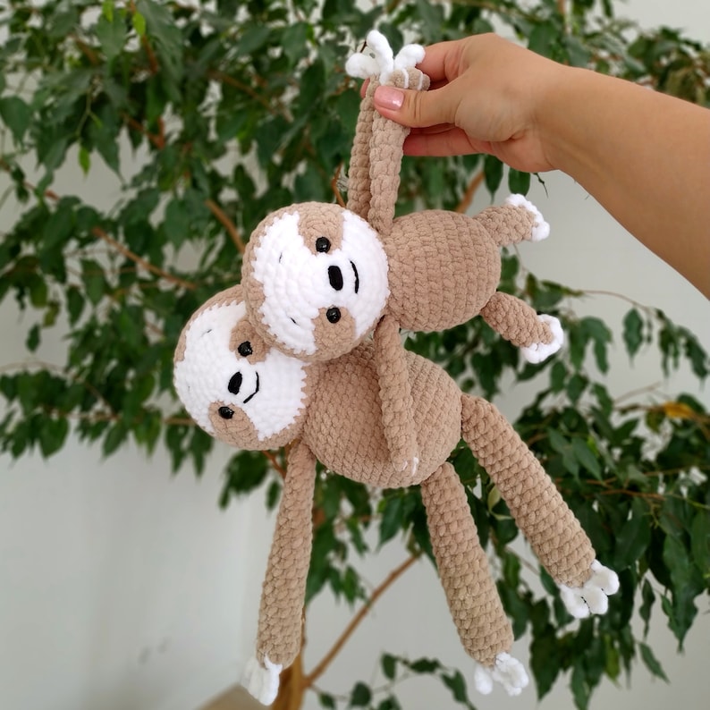 Sloth CROCHET PATTERN, Amigurumi Toy Instructions, Crochet Animal DIY, Handmade Sloth Pattern, Mom Baby Plushie, Cute Stuffed Animal Plush zdjęcie 2