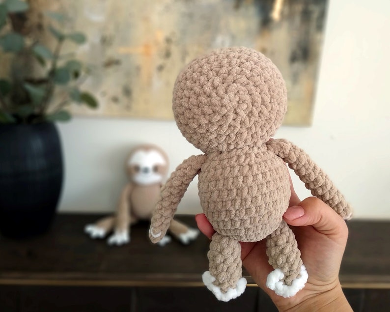 Sloth CROCHET PATTERN, Amigurumi Toy Instructions, Crochet Animal DIY, Handmade Sloth Pattern, Mom Baby Plushie, Cute Stuffed Animal Plush zdjęcie 9