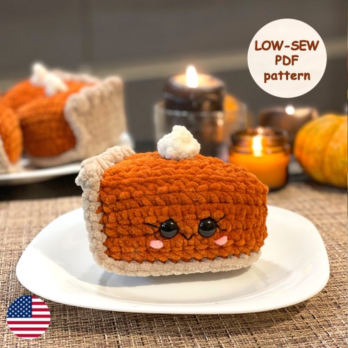 Pumpkin pie slice Crochet LOW SEW PATTERN, Amigurumi Kawaii Cake, Thanksgiving Handmade Gift, Crochet Play Food, Cute Stuffed Baby Toy
