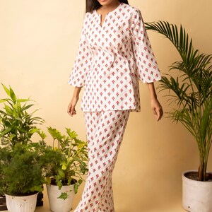 Floral Print Pocket Elastic Waist Sleep Bottom main image 0