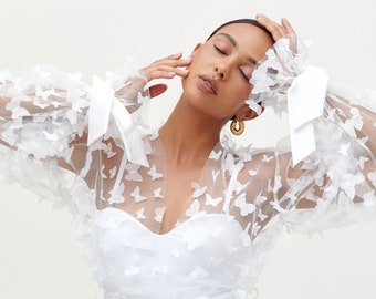 Bridal Robe With 3D Butterflies, Bride Robe Long, White Robe, Tulle Getting Ready Robes, Bridesmaid Gift, Boudoir Robe, Wedding Bride Robe