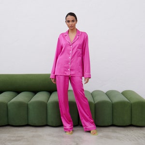 Women&#39;s Luxury Pink Satin Pajamas, Soft Bestselling Silk Satin Pajama Set - Comfy Lounge Set for Girls and Women&#39;s - Valentines Gift for Her