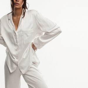 White bride pajama set Bridesmaid pajama set Satin pajamas Bridal pajama Summer women long pajama set with long sleeves