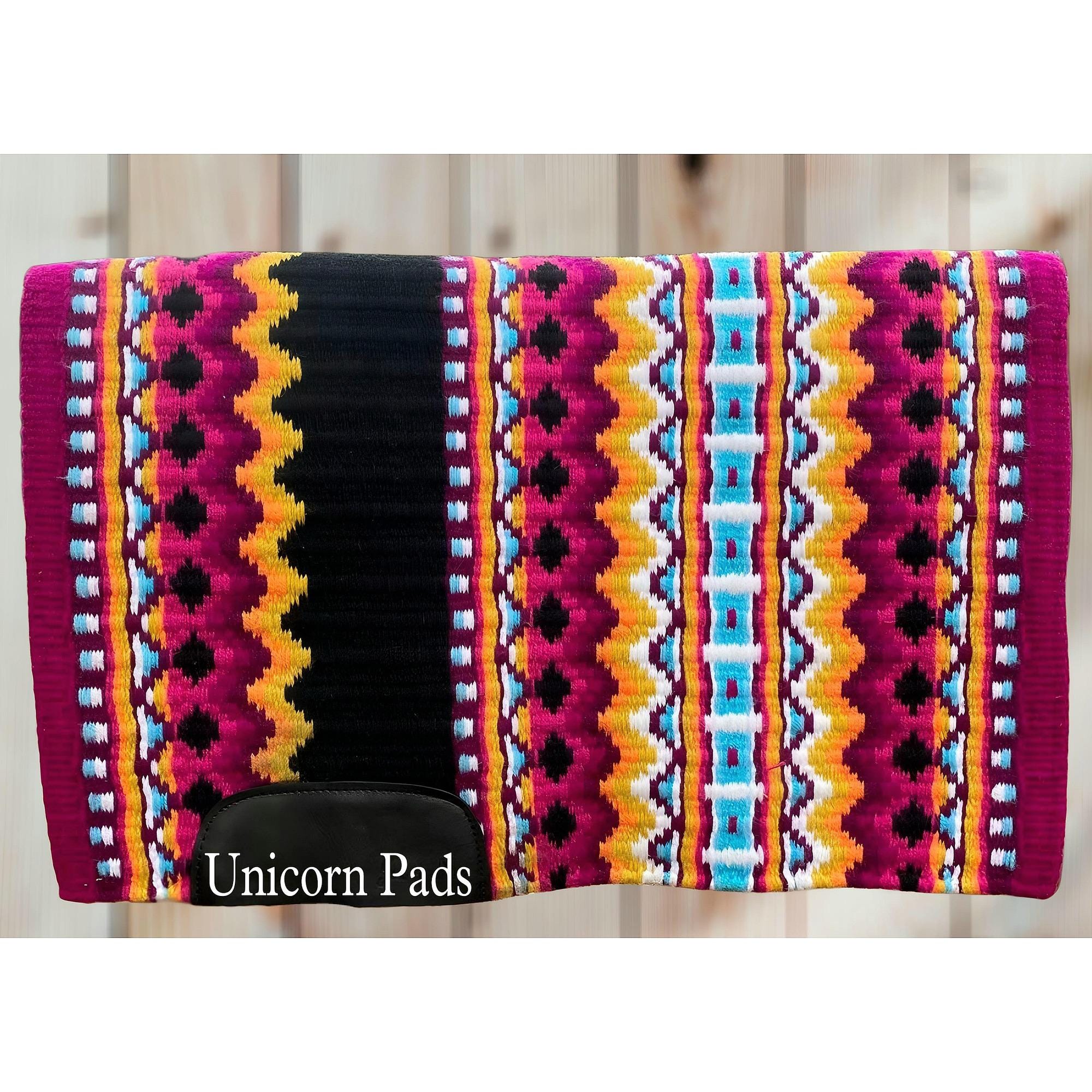 Tapis de selle Western / Show Ranch Pad personnalisé fait à la main en laine de Nouvelle-Zélande surdimensionné ME-WSP-051 (86,4 x 96,5 cm
