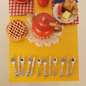 Dollhouse Miniature Silverware Flatware Cutlery Utensils - 4 Sets of 3 1:12 Scale Knives, Forks, & Spoons - 12 Pieces - Silver Colored Metal