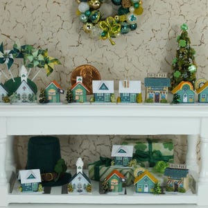 Tiny St. Patrick's Day Glitter House – 1:12 Scale Dollhouse Miniature Decor image 8