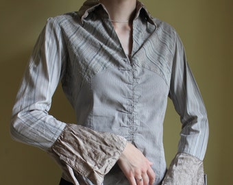 80s Vintage women's Long Sleeve blouse/shirt in grey , size M