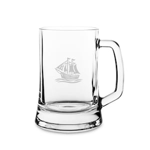 Glazen bierpul van zeilschip lasergegraveerd met optie om te personaliseren
