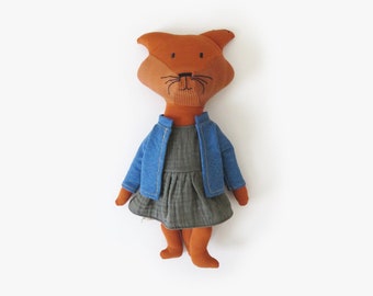 Fox comforter - Goupil Plush - Goupil the fox on a khaki stroll