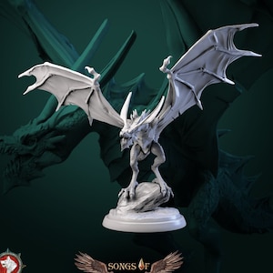Wyvern | 3D Printed Miniature | 25mm Grid | Fantasy Miniature | Custom Base | Licensed WWT