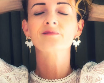 "DIVINE" earrings - Wedding earrings - White and gold earrings - Elegant earrings