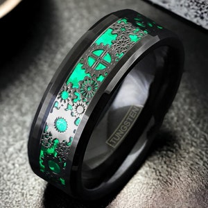 Men&#39;s Black Tungsten Ring: Steampunk Gears & Green Carbon Fiber