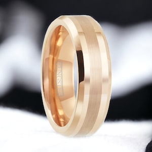 Rose Gold Men&#39;s Wedding Band: Brushed Center, Polished Edges
