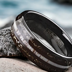 Timeless Union Men&#39;s Tungsten Wedding Band with Meteorite Inlay – Black & Gold Men’s Wedding Ring