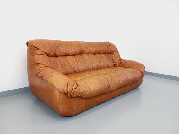 Vintage cognac leather sofa discount
