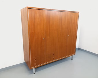 Vintage-Kleiderschrank im skandinavischen Modernismus-Stil aus Teakholz und Metall aus den 1960er Jahren