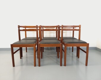 Suite de 6 chaises scandinaves vintage en teck et skai des années 60