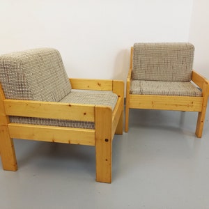 Set of 2 vintage fireside chairs in pine and 70s fabric